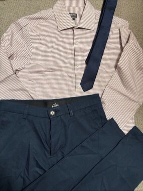 Men’s dress shirt by Van Heusen